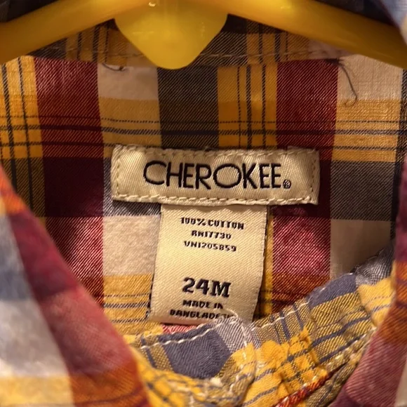 Cherokee 24 month button up collared shirt - Picture 2 of 3